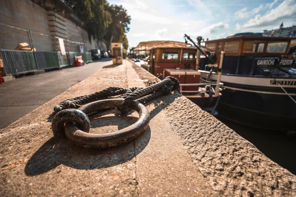 Classic Riverboat In The Center Of Paříž Exteriér fotografie