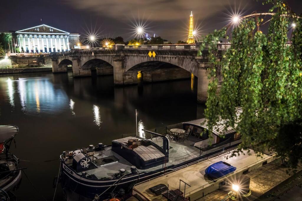 Classic Riverboat In The Center Of Paříž Exteriér fotografie